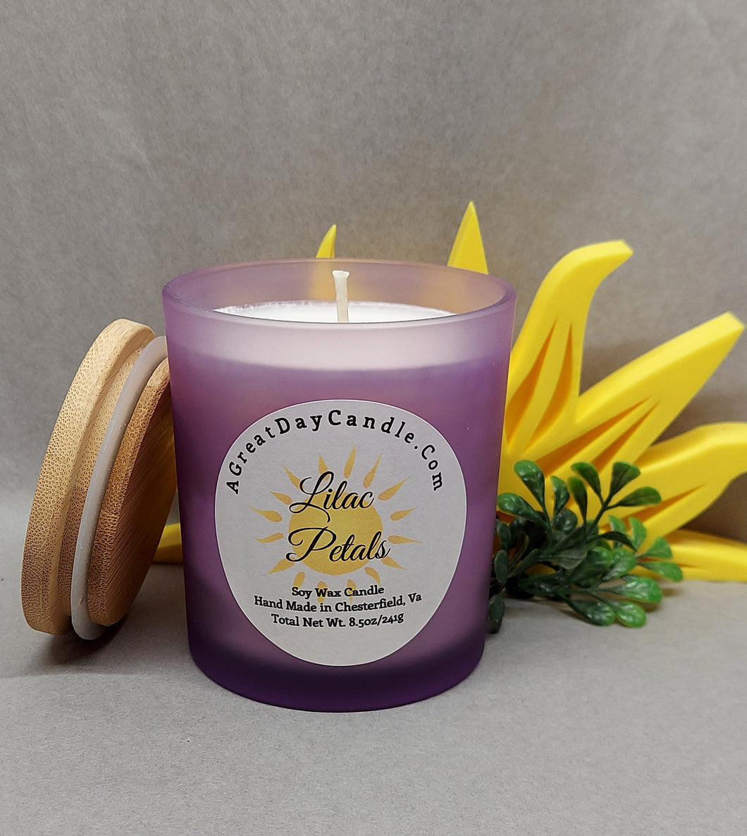 Lilac Petals 8.5oz Candle